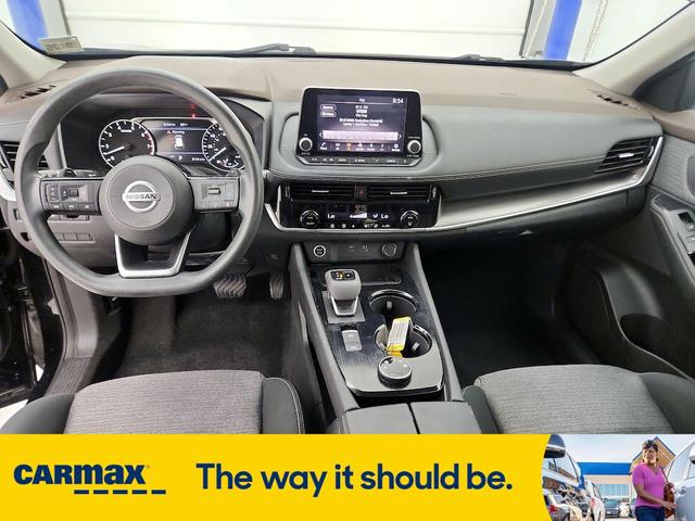 Photo of 2021 Black Nissan Rogue
