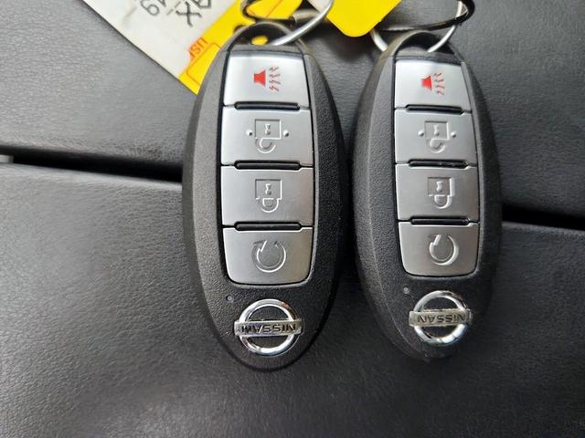 Photo of 2021 Black Nissan Rogue