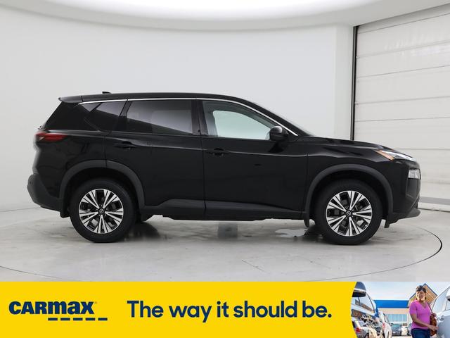 Photo of 2021 Black Nissan Rogue