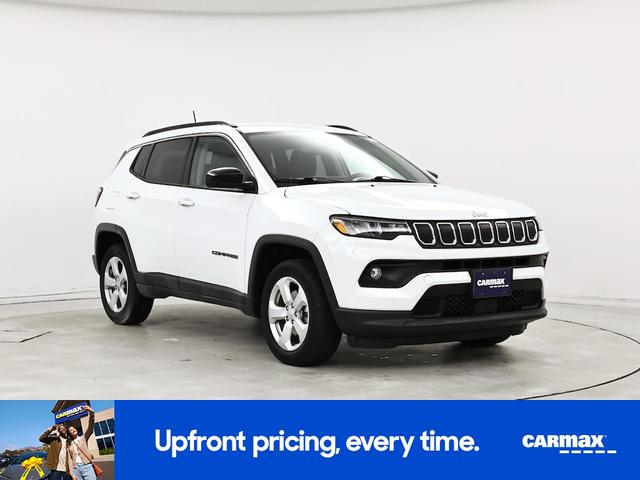 Photo of 2022 White Jeep Compass