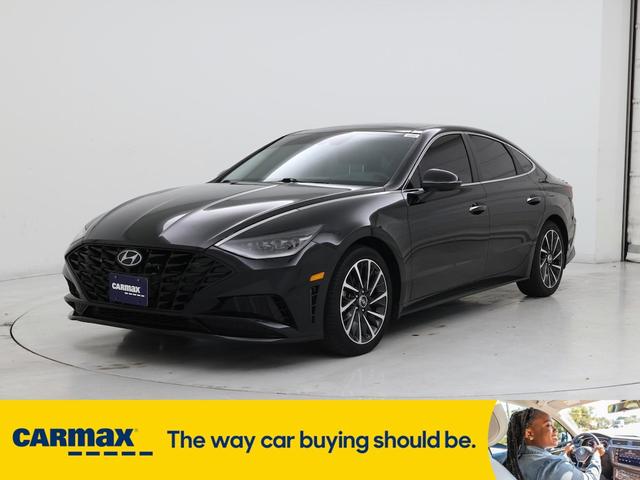 Photo of 2022 Black Hyundai SONATA