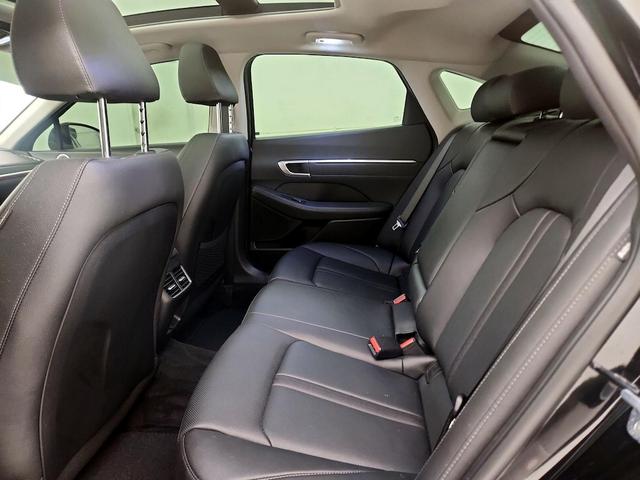 Photo of 2022 Black Hyundai SONATA