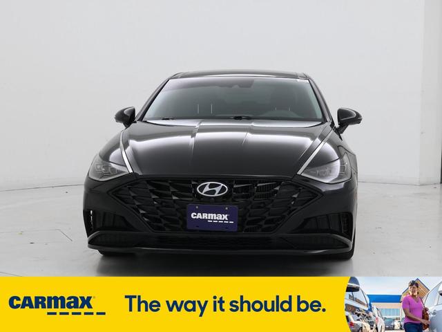 Photo of 2022 Black Hyundai SONATA