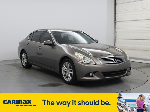 2013 Infiniti G37