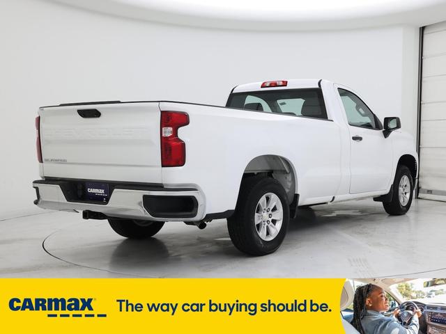 Photo of 2022 White Chevrolet Silverado 1500