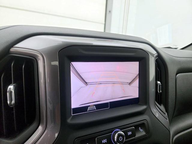 Photo of 2022 White Chevrolet Silverado 1500
