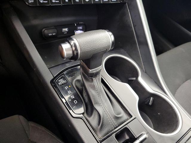 Photo of 2022 Black Kia K5