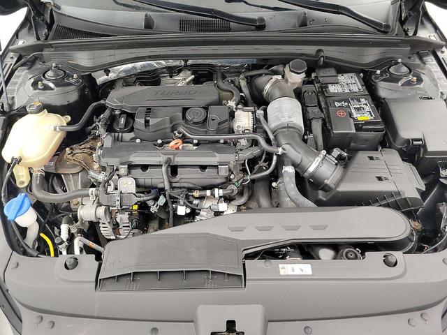 Photo of 2022 Black Kia K5