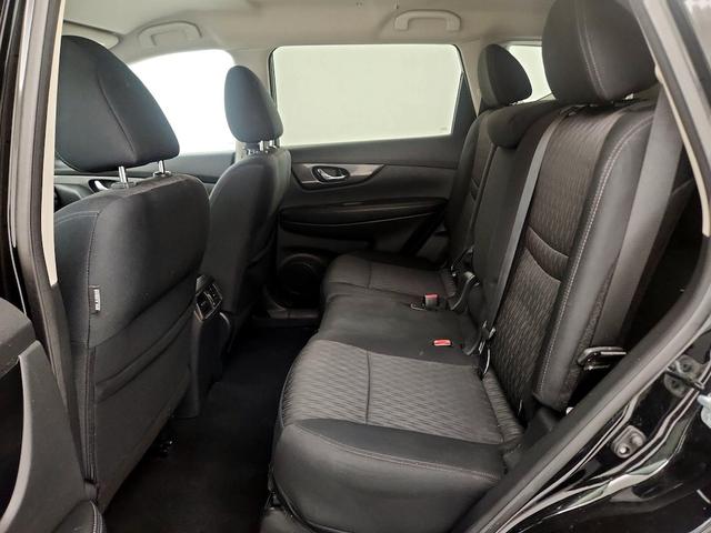 Photo of 2018 Black Nissan Rogue