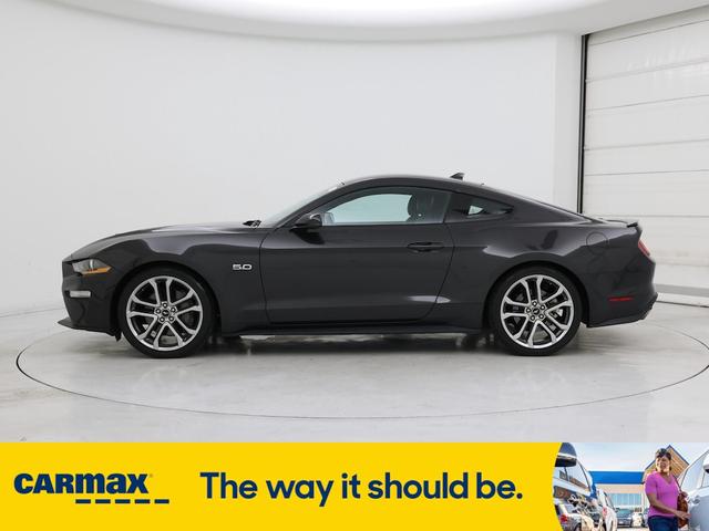 Photo of 2022 Black Ford Mustang