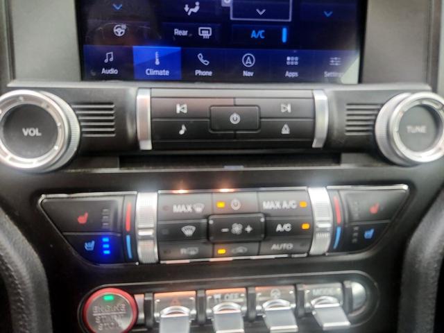 Photo of 2022 Black Ford Mustang