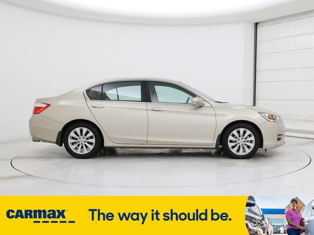 Photo of 2015 Gold Honda Accord