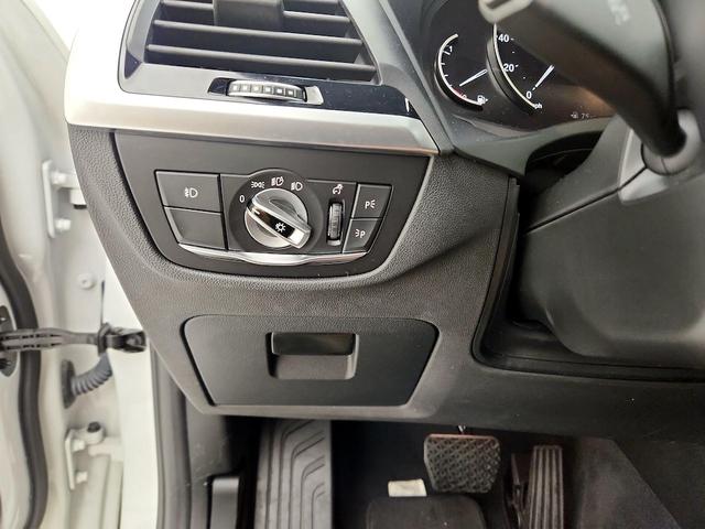 Photo of 2021 White BMW X3