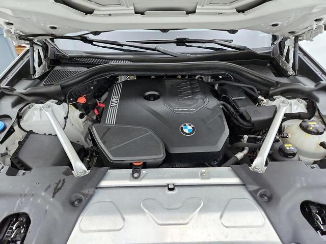 Photo of 2021 White BMW X3