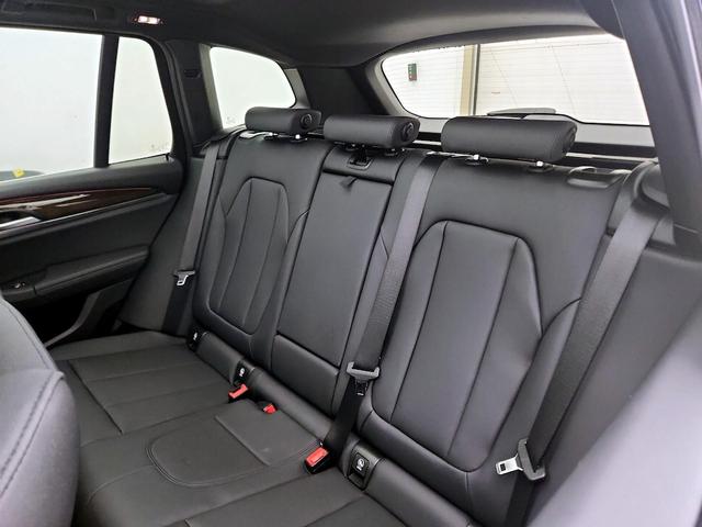 Photo of 2021 White BMW X3