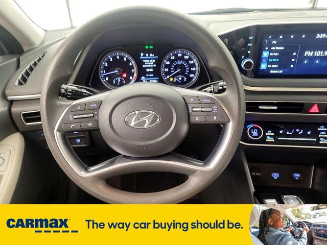 Photo of 2023 Silver Hyundai SONATA