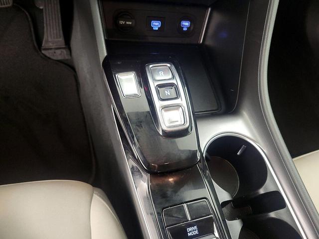 Photo of 2023 Silver Hyundai SONATA