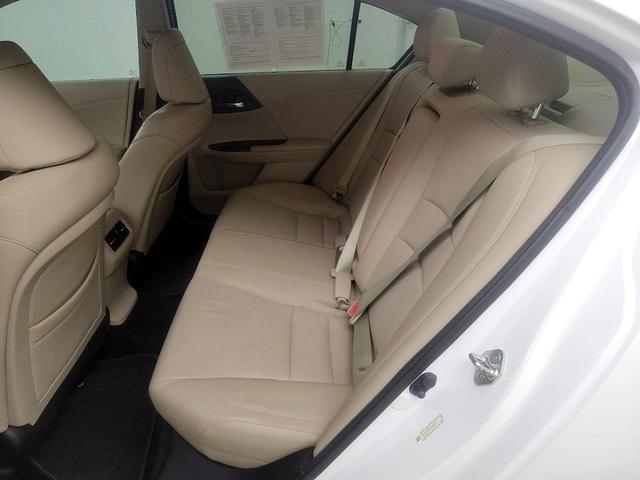 Photo of 2013 White Honda Accord