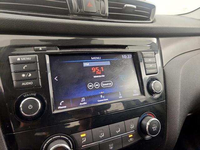 Photo of 2021 Blue Nissan Rogue Sport
