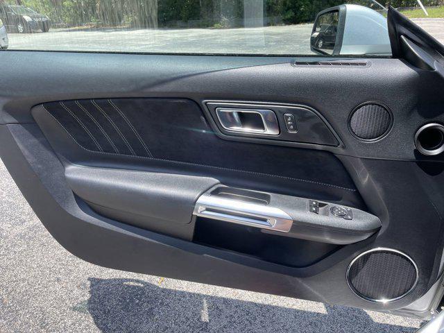 Photo of 2019 INGOT SILVER METALLIC Ford Mustang