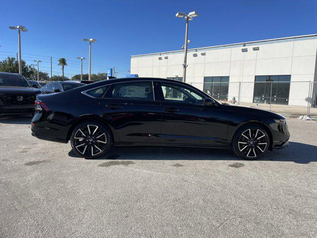 Photo of 2025 Crystal Black Pearl Honda Accord Hybrid