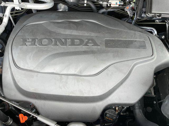 Photo of 2025 Sonic Gray Pearl Honda Ridgeline