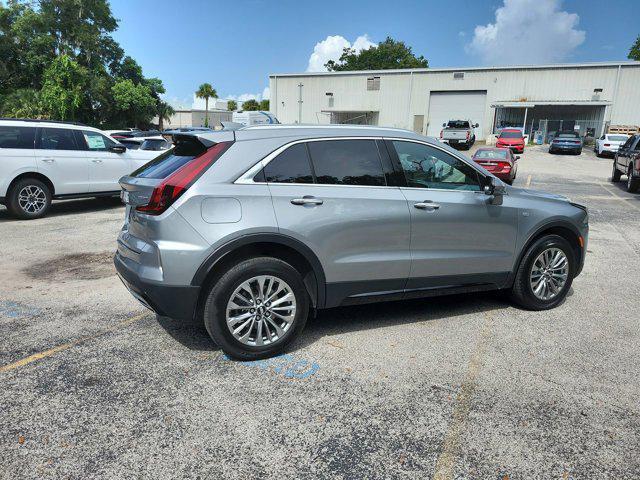 Photo of 2024 Argent Silver Metallic Cadillac XT4