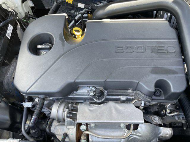 Photo of 2024 Summit White Chevrolet Equinox