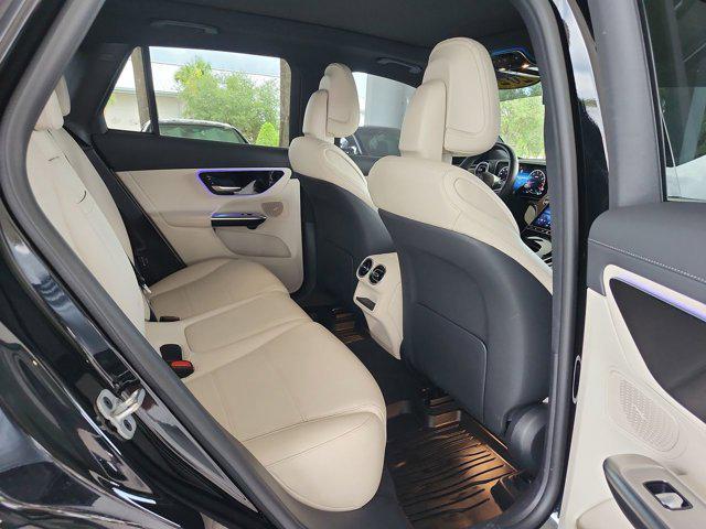 Photo of 2024 Black Mercedes-Benz GLC 300