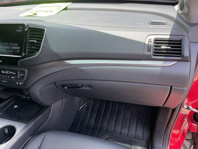 Photo of 2025 Radiant Red Metallic II Honda Ridgeline