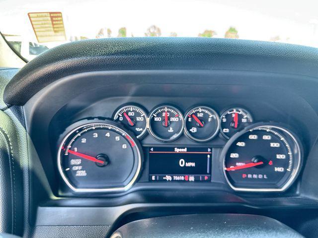 Photo of 2022 Silver Ice Metallic Chevrolet Silverado 1500 Limited