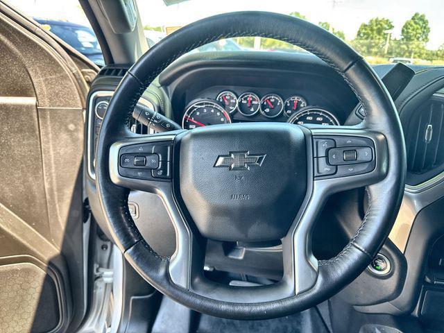 Photo of 2022 Silver Ice Metallic Chevrolet Silverado 1500 Limited