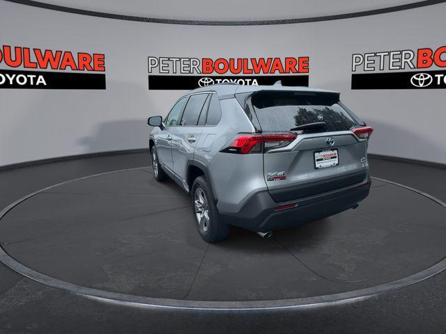 Photo of 2024 Silver Sky Metallic Toyota RAV4 Hybrid