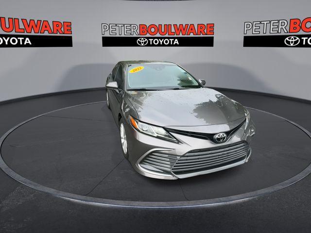 Photo of 2022 Gray Toyota Camry