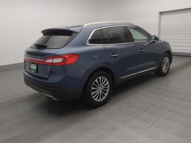 Photo of 2018 Blue Diamond Metallic Lincoln MKX