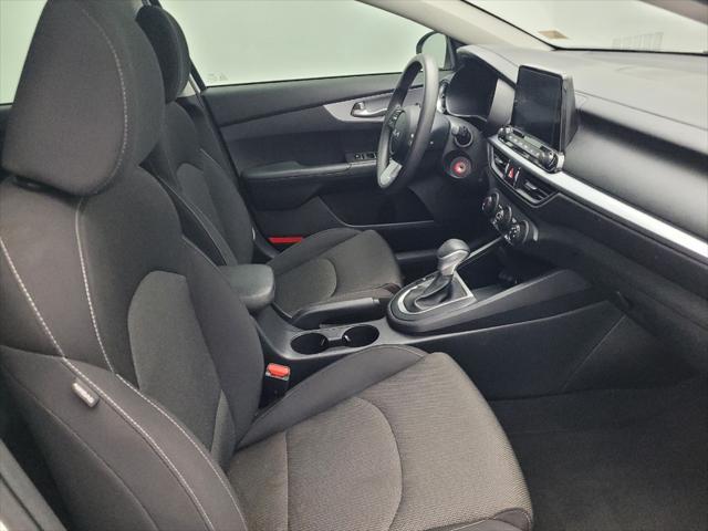 Photo of 2022 Clear White Kia Forte