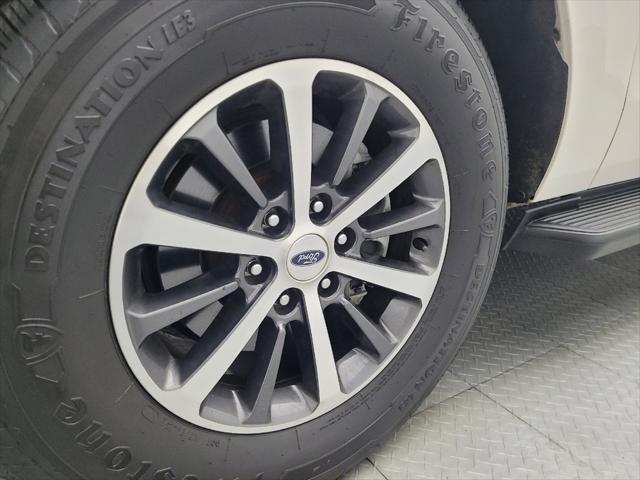 Photo of 2018 White Ford Expedition