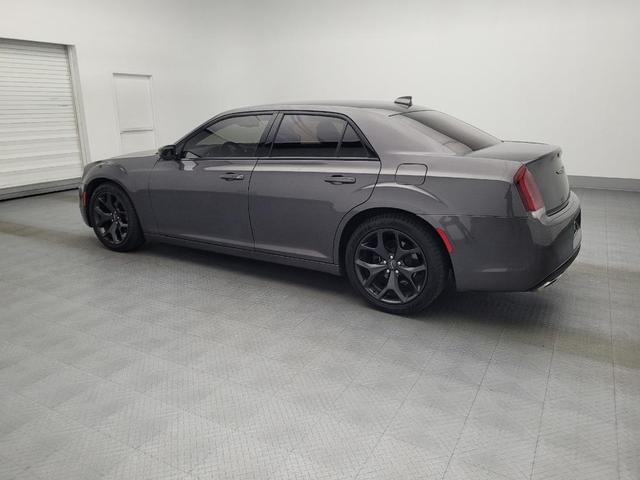 Photo of 2021 Granite Crystal Metallic Clearcoat Chrysler 300