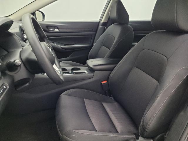 Photo of 2022 Brilliant Silver Metallic Nissan Altima