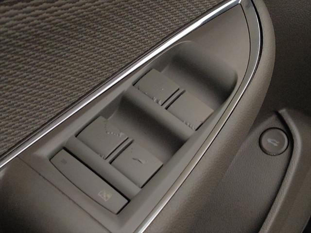 Photo of 2017 Mosaic Black Metallic Chevrolet Cruze