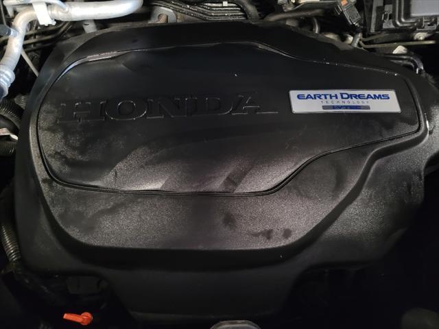 Photo of 2017 Blue Honda Pilot