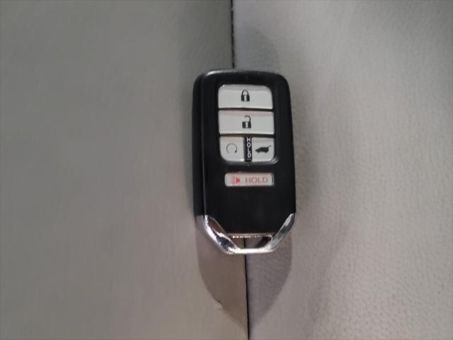 Photo of 2017 Blue Honda Pilot