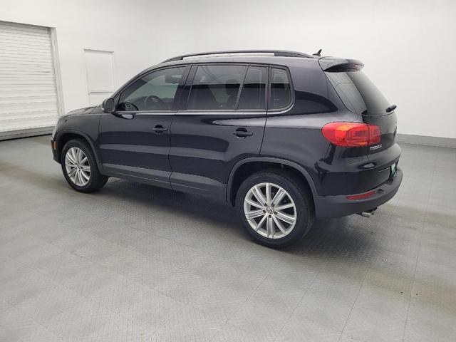 Photo of 2016 Deep Black Pearl Volkswagen Tiguan