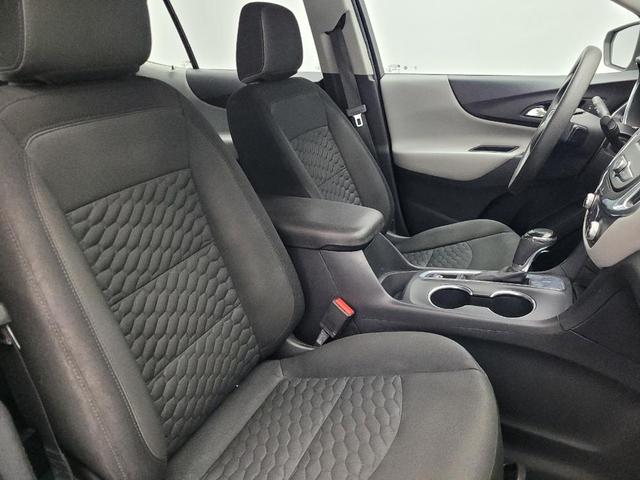 Photo of 2019 Silver Ice Metallic Chevrolet Equinox