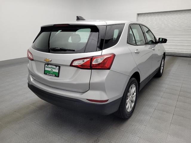 Photo of 2019 Silver Ice Metallic Chevrolet Equinox