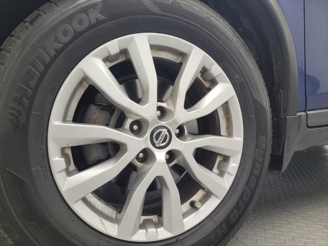 Photo of 2018 Caspian Blue Nissan Rogue