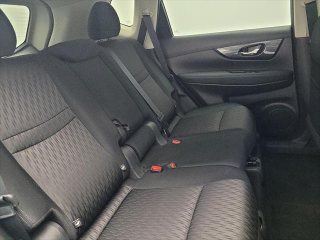 Photo of 2018 Caspian Blue Nissan Rogue