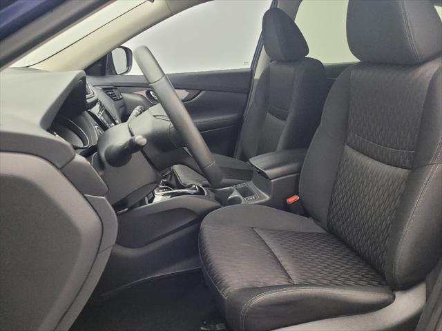 Photo of 2018 Caspian Blue Nissan Rogue