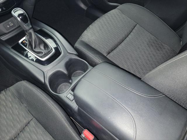 Photo of 2018 Caspian Blue Nissan Rogue