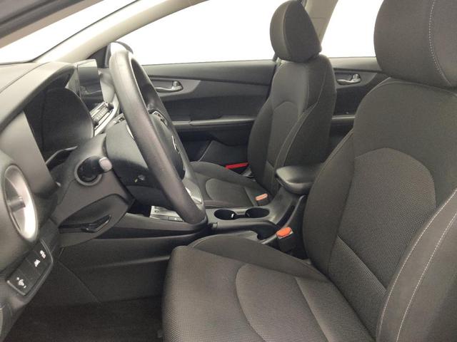 Photo of 2021 Clear White Kia Forte